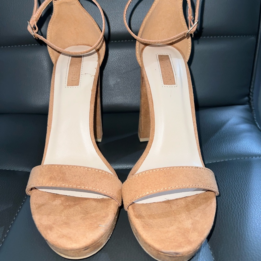 Forever 21 Nude suede heels